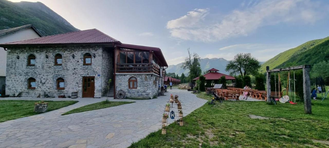 Eko Katun Rosi - Old Tower Hotel Gusinje Buitenkant foto